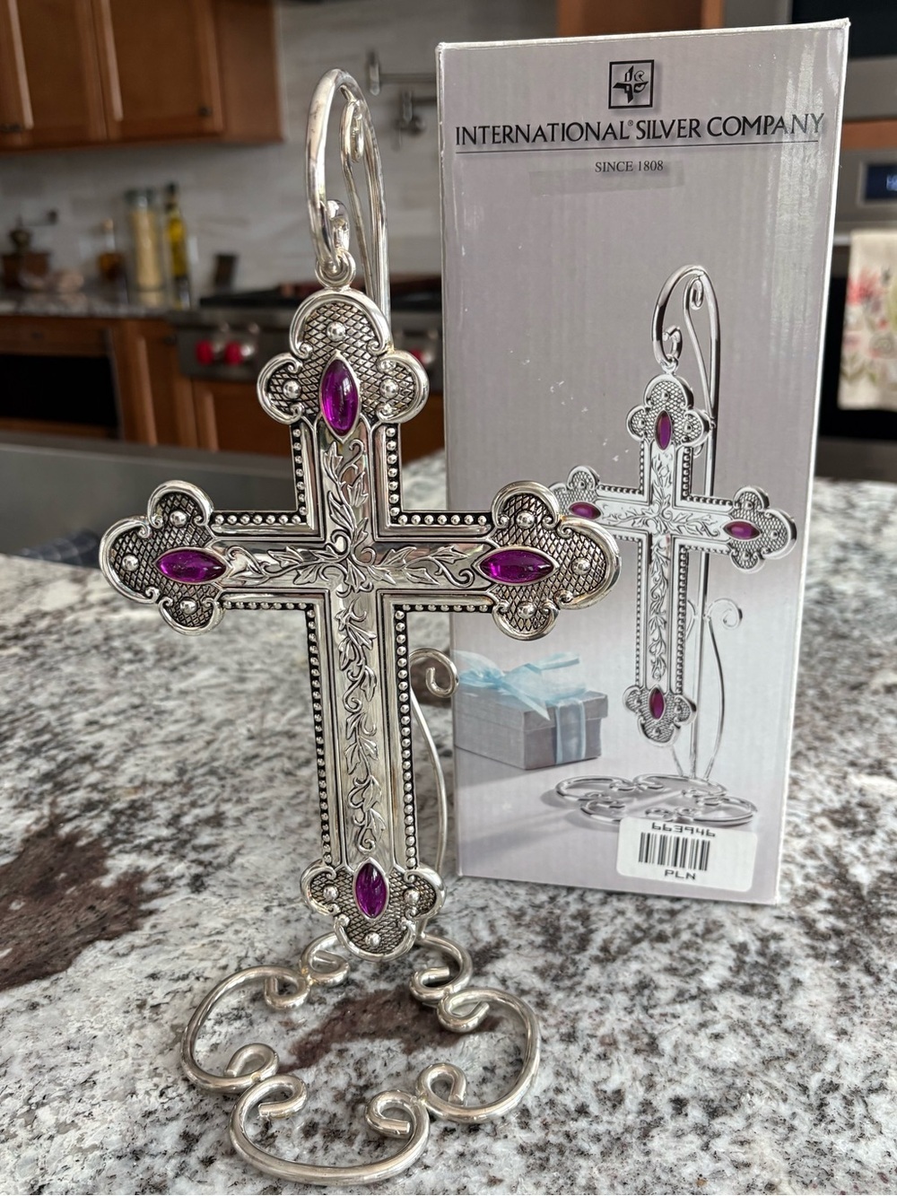 INTERNATIONAL SILVER COMPANY AMETHYST JEWELED CROSS WITH STAND SILVER PLATED NEW